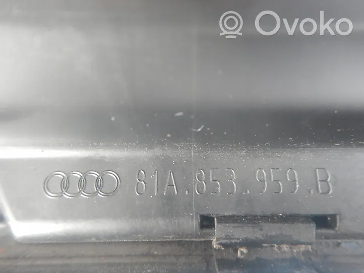 Audi Q2 - Listwa drzwi przednich 81A853959B