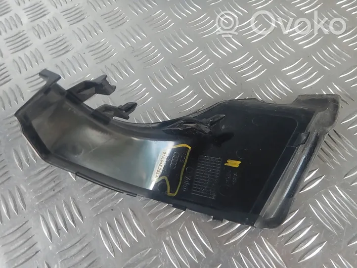 Audi Q2 - Listwa pod lampę tylną 81A945253A