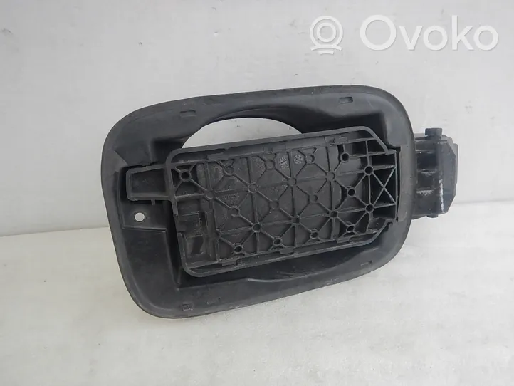 Audi A4 S4 B8 8K Tappo cornice del serbatoio 8K0809999A