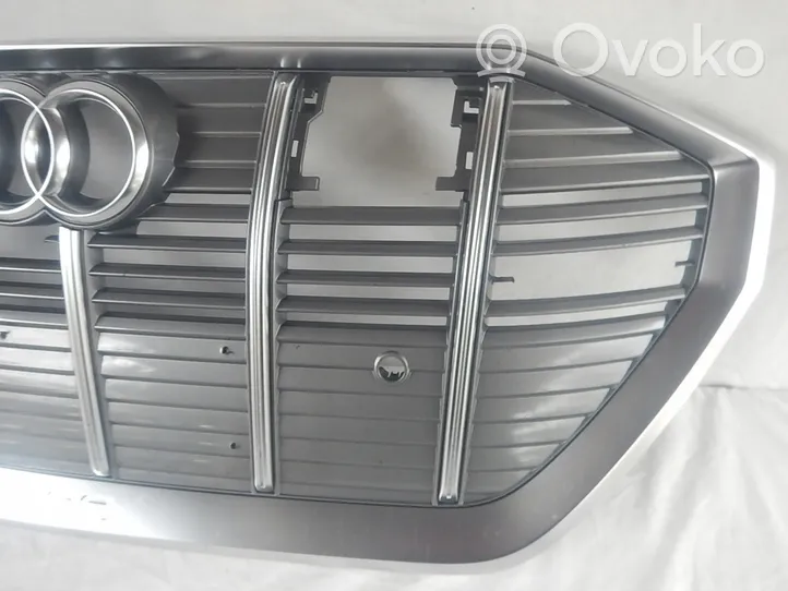 Audi e-tron Maskownica / Grill / Atrapa górna chłodnicy 4KE853651ABC