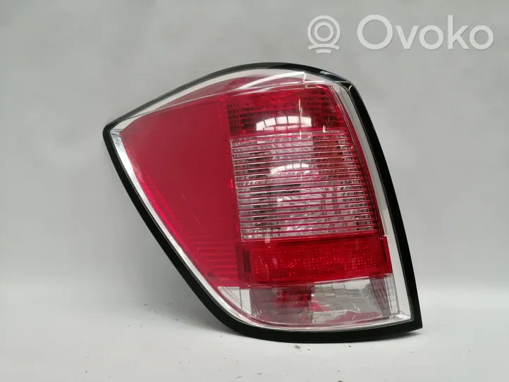 Opel Astra H Lampa tylna 1222652