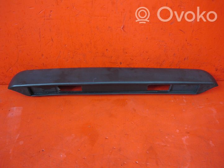 Opel Movano A Отделка номерного знака 7700352127