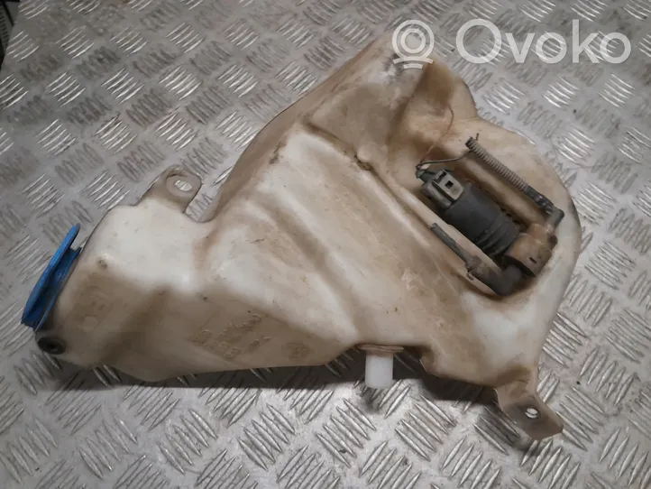 Audi A4 S4 B5 8D Zbiornik płynu do spryskiwaczy szyby przedniej / czołowej 8D0955453AD