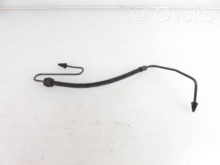 Volkswagen PASSAT B7 Clutch pipe/line 