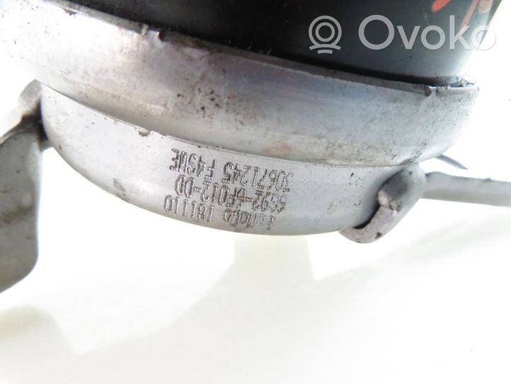 Volvo S60 Valvola di depressione sul supporto motore 30671245