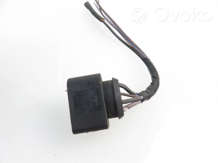 Ford Mondeo MK IV Tiranti del tergicristallo anteriore 7S7117508AA