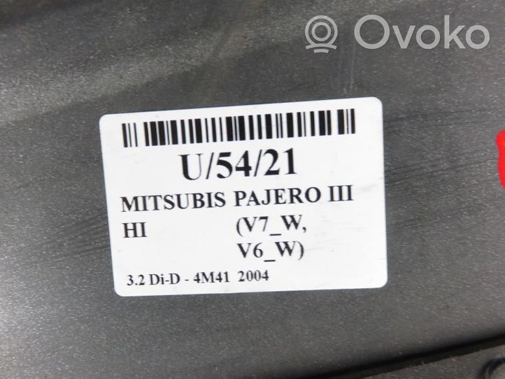 Mitsubishi Pajero Listón embellecedor de la puerta delantera (moldura) 