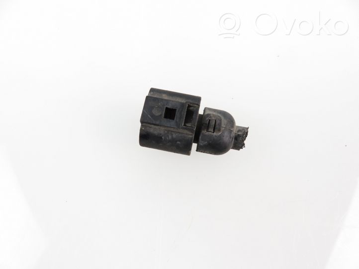 Volkswagen Golf IV Valve vacuum 