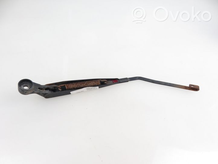 Chevrolet Equinox Rear wiper blade arm 