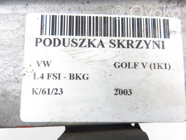 Volkswagen Golf V Łapa / Mocowanie skrzyni biegów 