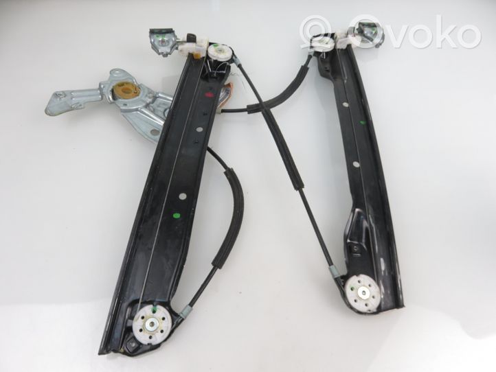 Opel Meriva B Front door window regulator with motor 