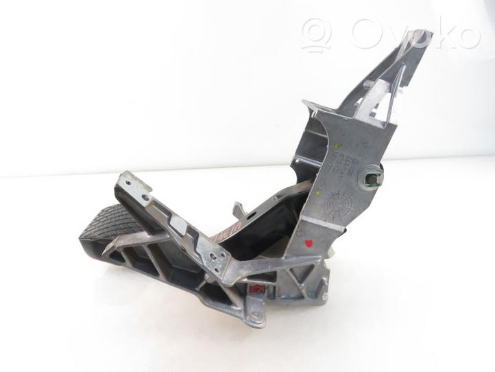 Audi A4 S4 B7 8E 8H Brake pedal 