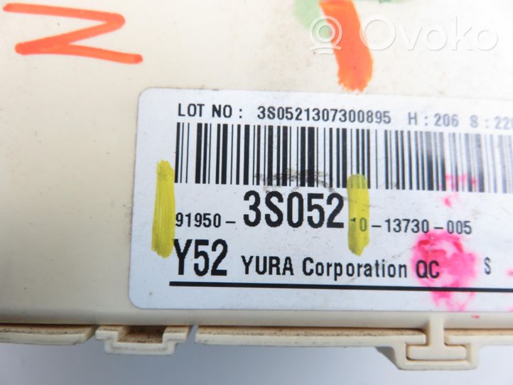 Hyundai Sonata Fuse box set 