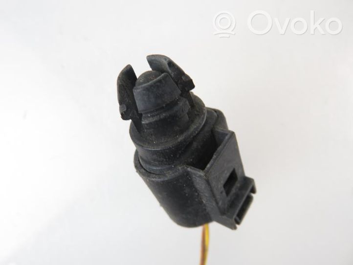 Audi A4 S4 B7 8E 8H Outside/exterior temperature sensor 