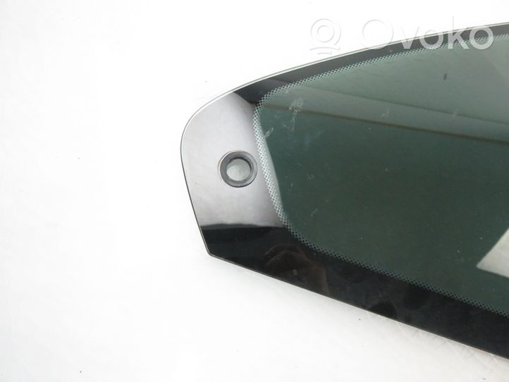 BMW 3 E46 Rear side window/glass 