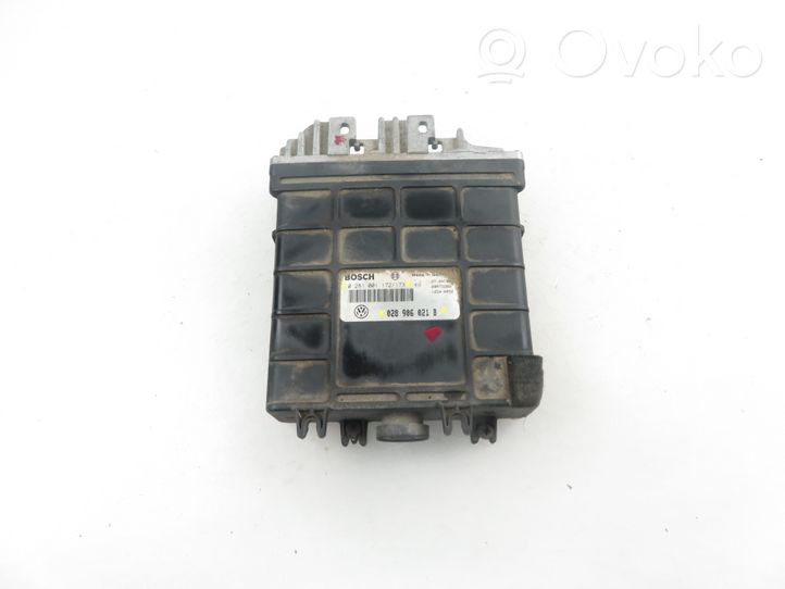 Volkswagen PASSAT B4 Calculateur moteur ECU 0281001172