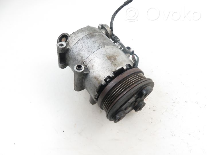 Ford Focus Ilmastointilaitteen kompressorin pumppu (A/C) 