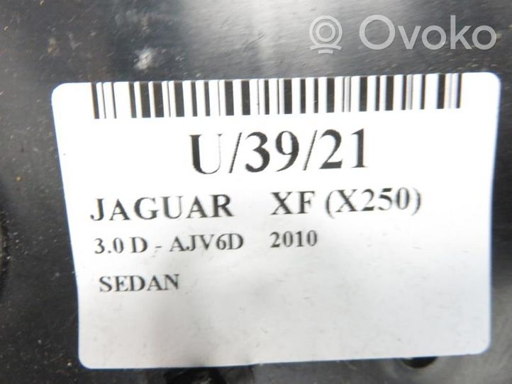 Jaguar XF Keskikonsoli 8X23F045H38A