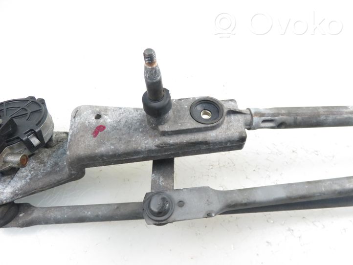 Ford Focus Front wiper linkage 