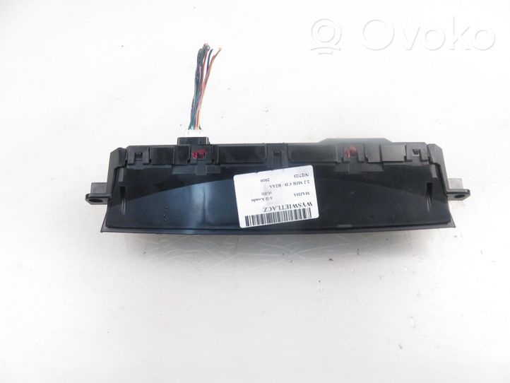 Mazda 6 Pantalla/monitor/visor GDK42G12