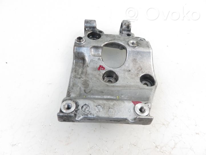 Ford Focus C-MAX A/C compressor mount bracket 