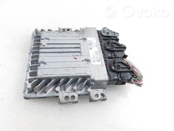 Renault Megane III Calculateur moteur ECU S180067137A