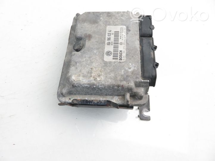 Seat Toledo II (1M) Calculateur moteur ECU 06a906018aj