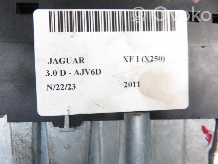 Jaguar XF Centrālās konsoles vadības bloks 