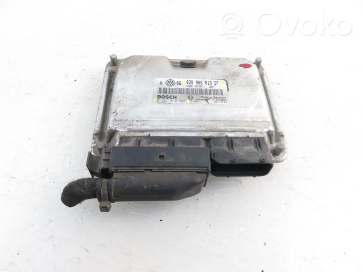 Volkswagen Bora Calculateur moteur ECU 0281010497