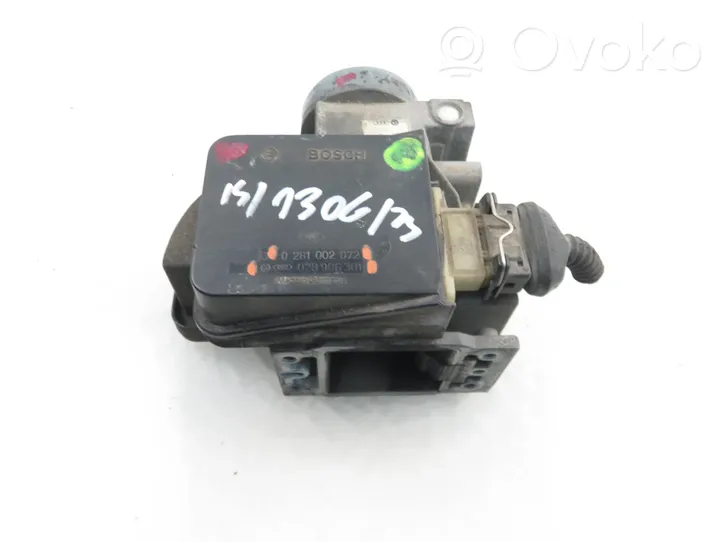 Audi 80 90 S2 B4 Oro srauto matuoklis 028906301