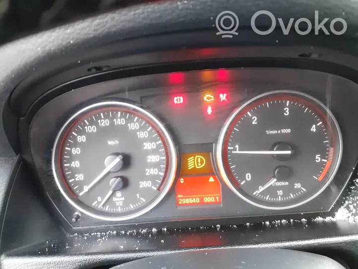 BMW X1 E84 Speedometer (instrument cluster) 