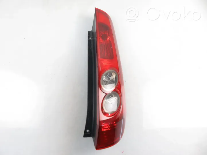 Ford Fiesta Luz trasera/de freno 