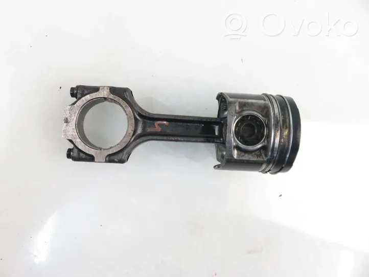 Fiat Croma Piston avec bielle 