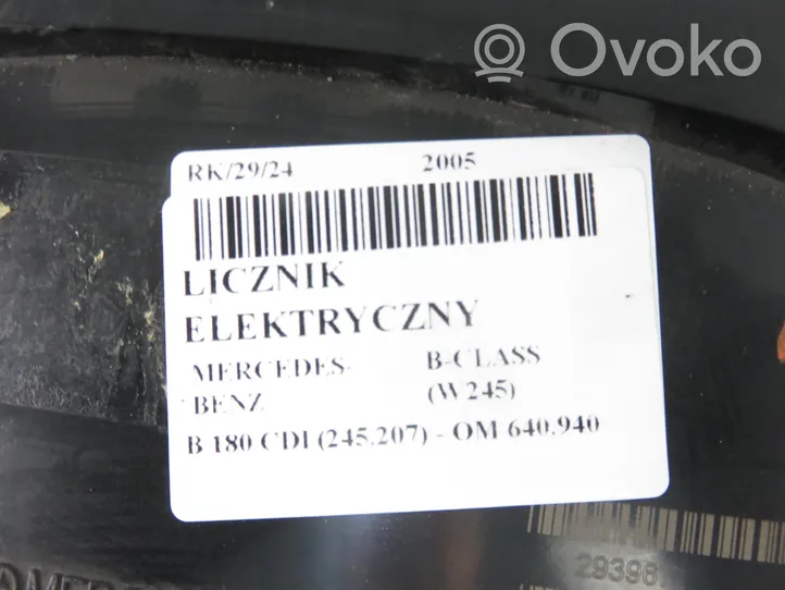Mercedes-Benz B W245 Licznik / Prędkościomierz 