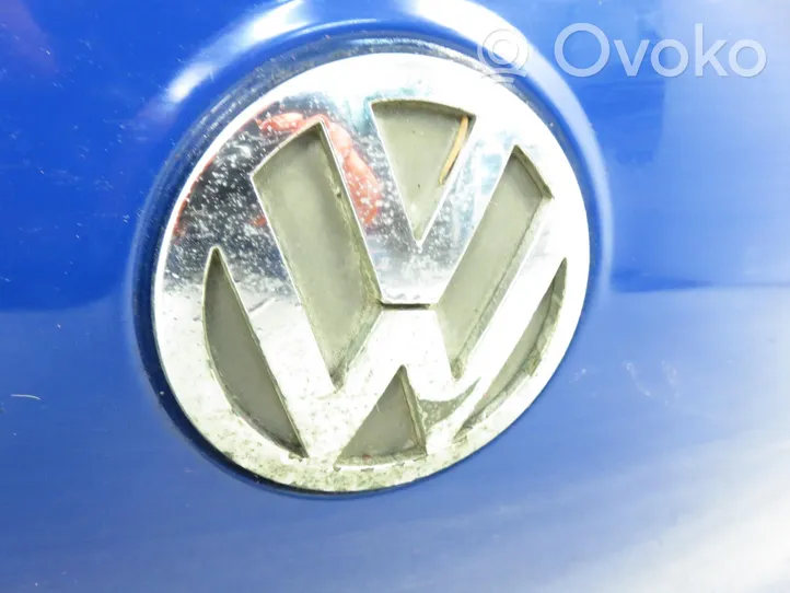 Volkswagen Fox Задняя крышка (багажника) 