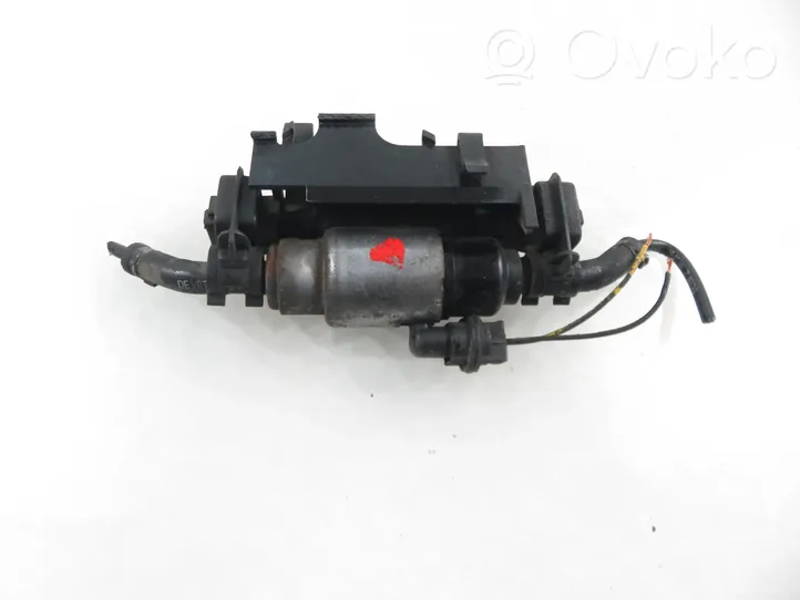 Volkswagen Touran I Webasto auxiliary heater fuel pump 