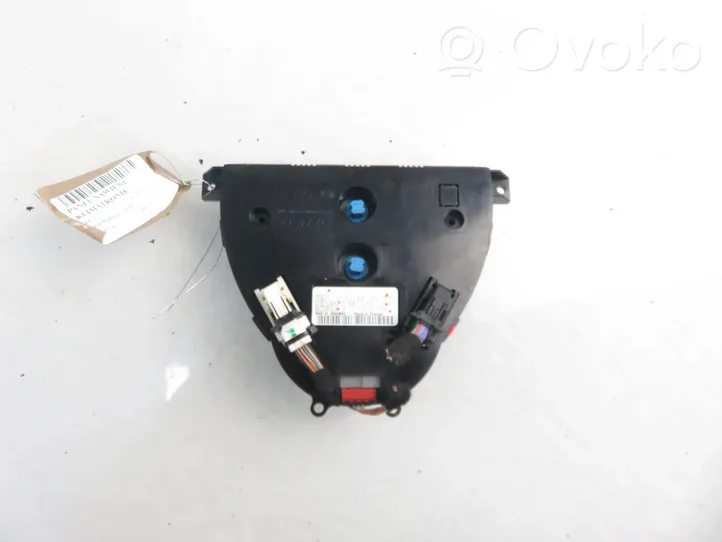 Fiat Ulysse Przełącznik / Włącznik nawiewu dmuchawy F011500073