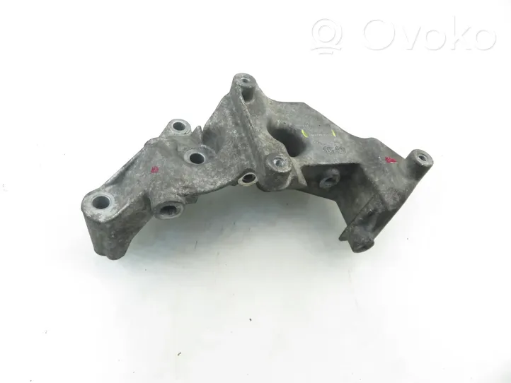 Renault Clio II Fuel pump bracket 