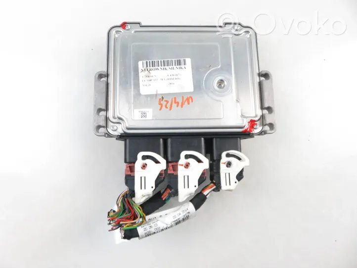 Citroen C4 II Calculateur moteur ECU 9804723880