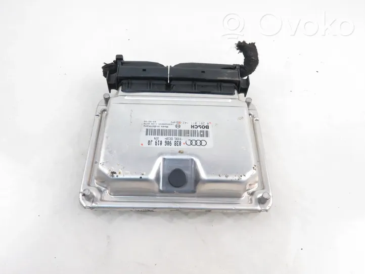 Audi A4 S4 B6 8E 8H Sterownik / Moduł ECU 0281011142