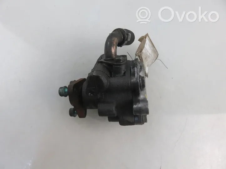 Volkswagen PASSAT B5.5 Power steering pump 