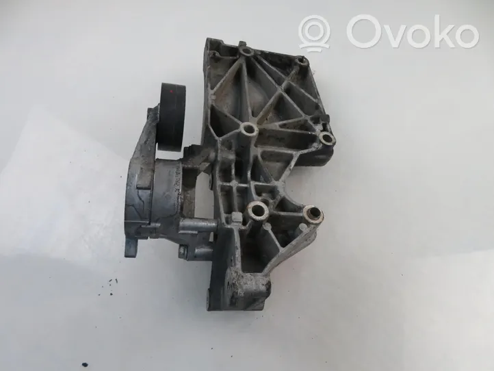 Volkswagen Touran I Generator/alternator bracket 