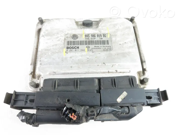 Seat Ibiza III (6L) Sterownik / Moduł ECU 0281011244