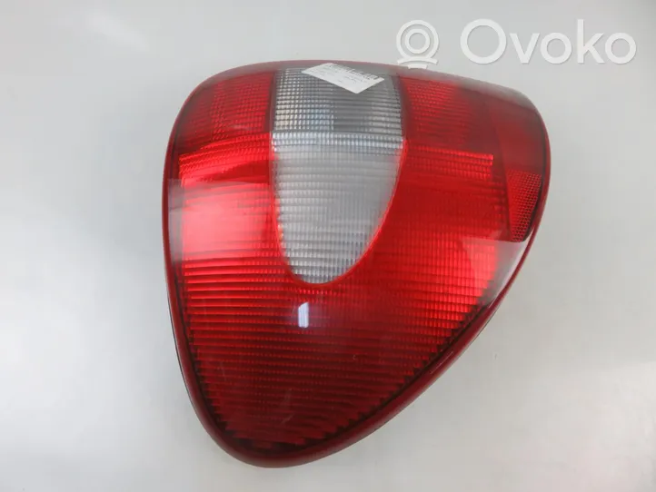 Chrysler Voyager Lampa tylna 