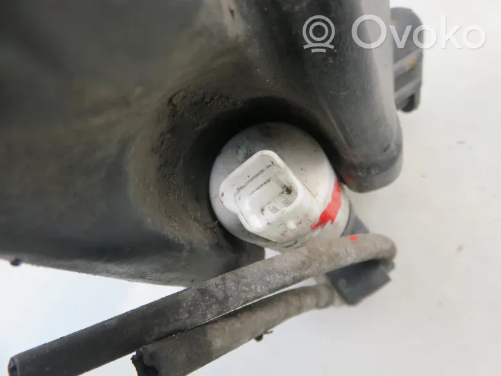 Citroen C4 I Réservoir de liquide lave-glace 