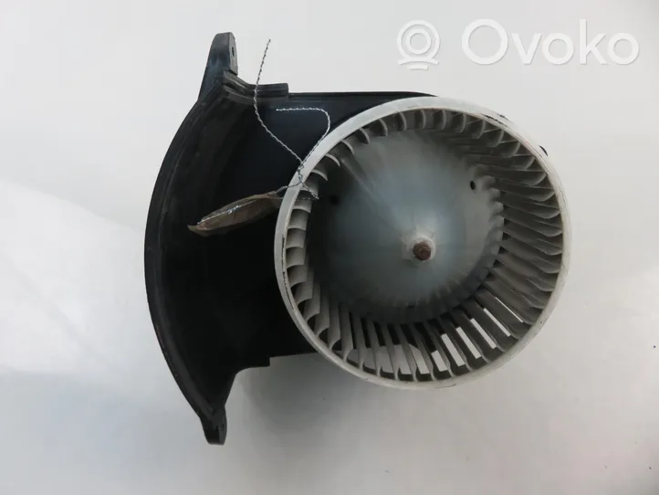 Renault Master III Ventola riscaldamento/ventilatore abitacolo 