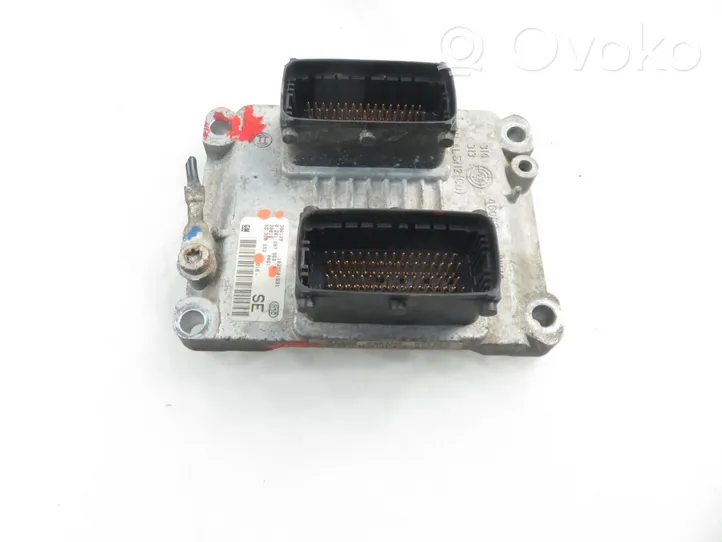 Opel Astra G Calculateur moteur ECU 55350553