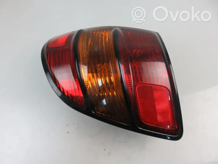 Pontiac Vibe Lampa tylna 