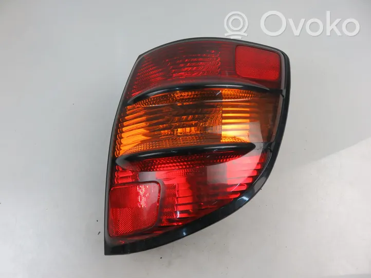 Pontiac Vibe Lampa tylna 