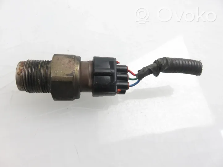 Toyota Corolla Verso E121 Sensore di pressione del carburante 